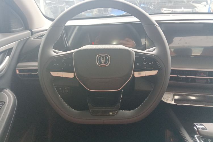Used CHANGAN Eado 2025 PLUS 1.4T Dual-Clutch High-Energy Version Steering Wheel