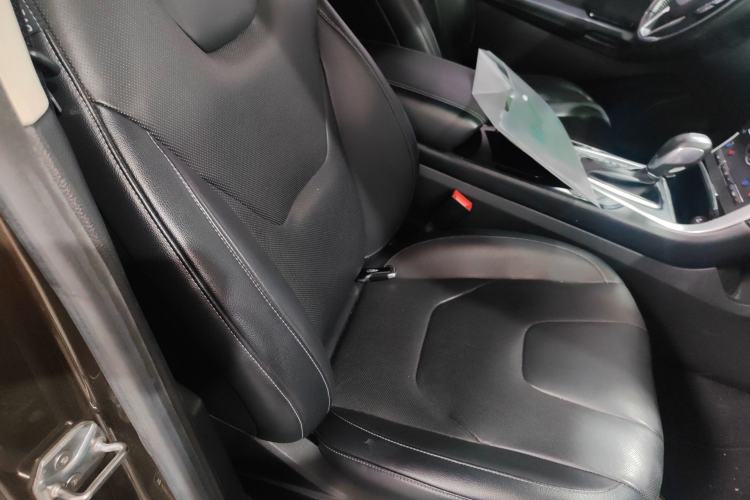 Used Ford Edge 2015 2.0T GTDi Four-Wheel Drive Prestige Model
