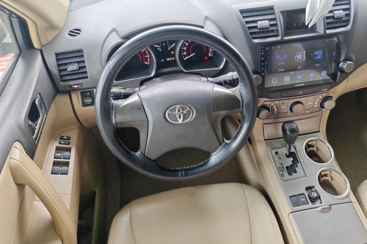Used Toyota Highlander 2011 2.7L Two-Wheel Drive 5-Seater Elite Edition Steering Wheel