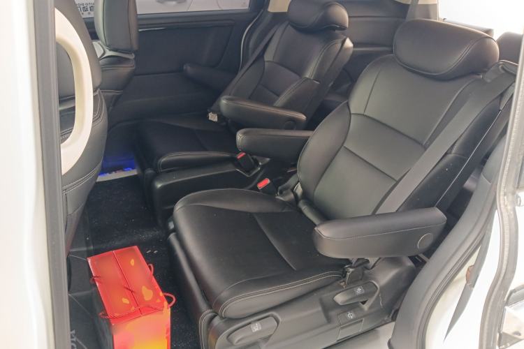 Used Honda Elysion 2016 2.4L Style Edition
