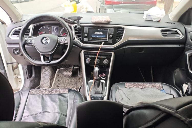 Used Volkswagen T-ROC 2019 230TSI DSG Two-Wheel-Drive Advanced Version China VI Standard