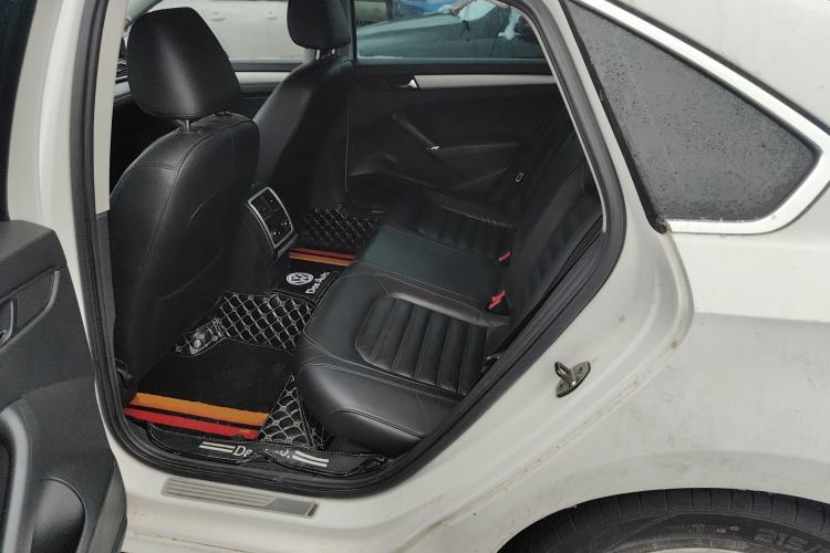 Used Volkswagen Passat 2013 1.8TSI DSG Prestige Edition Left Rear Seat