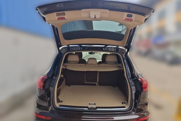 Used Porsche Cayenne 2015 Cayenne 3.0T Trunk