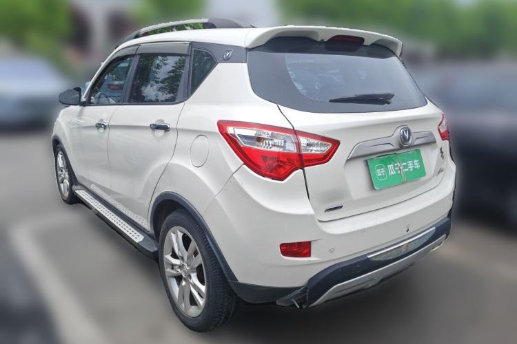 Used CHANGAN CS35 2012 1.6L Automatic Luxury Version China IV Standard