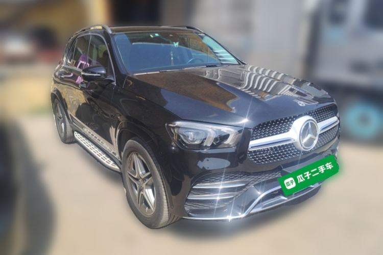 Used Mercedes-Benz GLE 2021 GLE 450 4MATIC Stylish Model Front Right 45 Deg