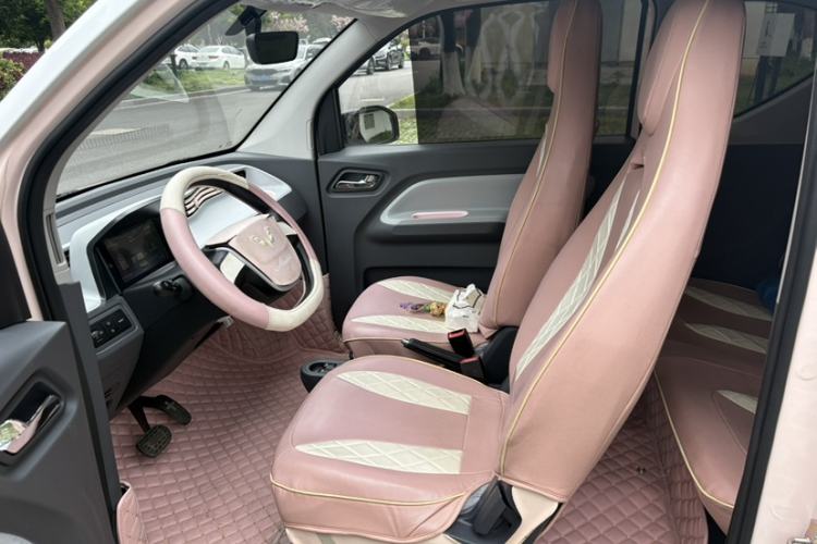 Used Wuling Hongguang MINIEV 2021 Macaron Fashion Edition Lithium-Ion Battery Left Front Seat
