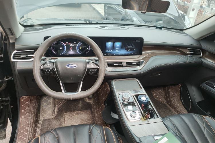 Used Ford Equator 2021 EcoBoost 225 Premier 6-Seater Center Console