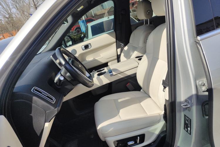 Used Li Auto L8 2023 Pro Model