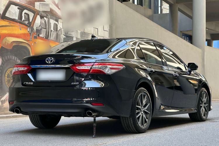 Used Toyota Camry 2021 2.5G Luxury Edition
