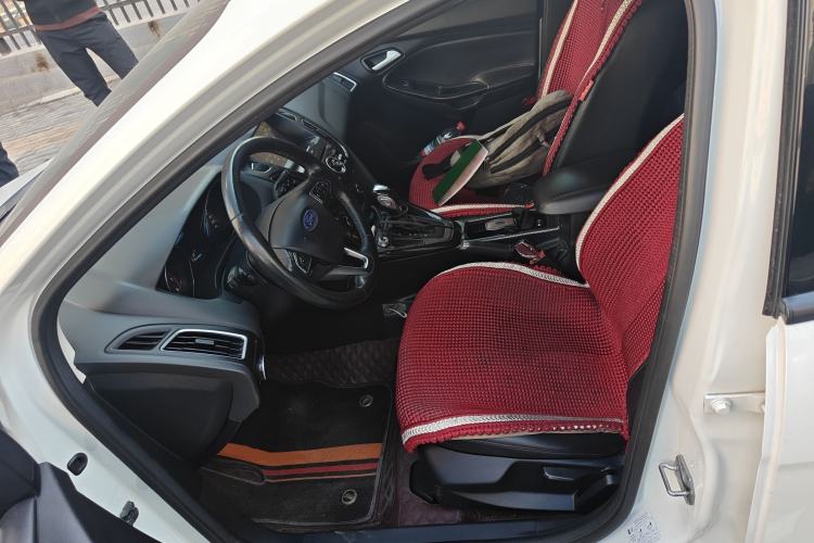 Used Ford Focus 2015 Hatchback 1.6L Automatic Fashion Edition