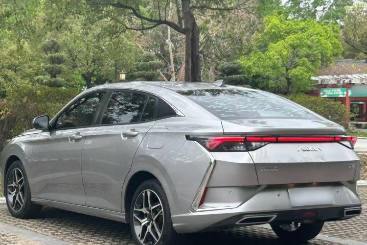 Used Dongfeng Aeolus Yixuan 2021 230T Automatic Chasing Shadow Edition Exterior 6