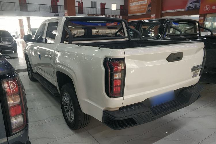 Used JMC DaDao 2023 All-Purpose Model 2.3T Diesel Automatic Two-Wheel Drive Standard Wheelbase Comfort Edition