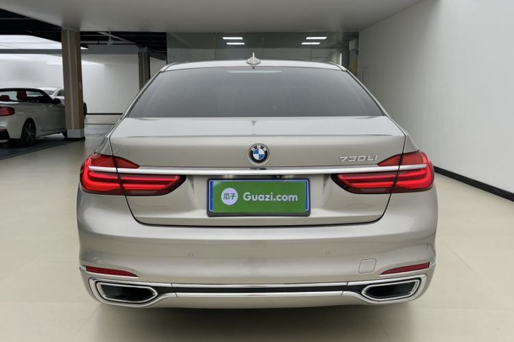 Used BMW 7 Series 2018 730Li Leading Model Excellence Package Exterior 4
