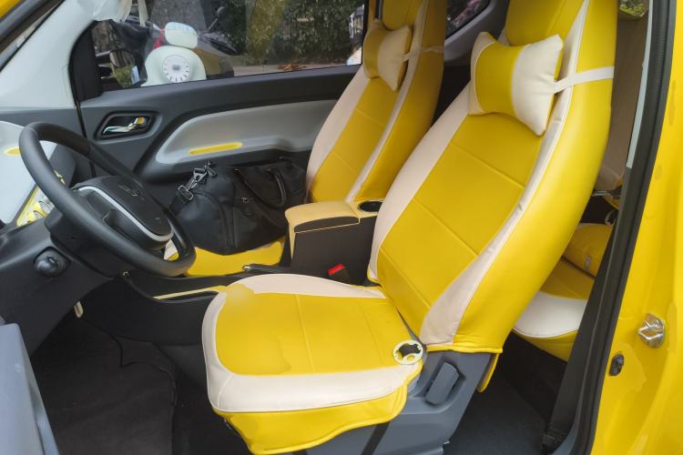 Used Wuling Hongguang MINIEV 2022 Macaron Premium Model – Lithium Ternary Battery Left Front Seat