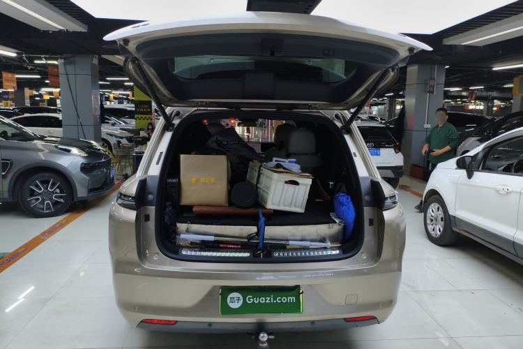 Used Li Auto L8 2023 Pro Model