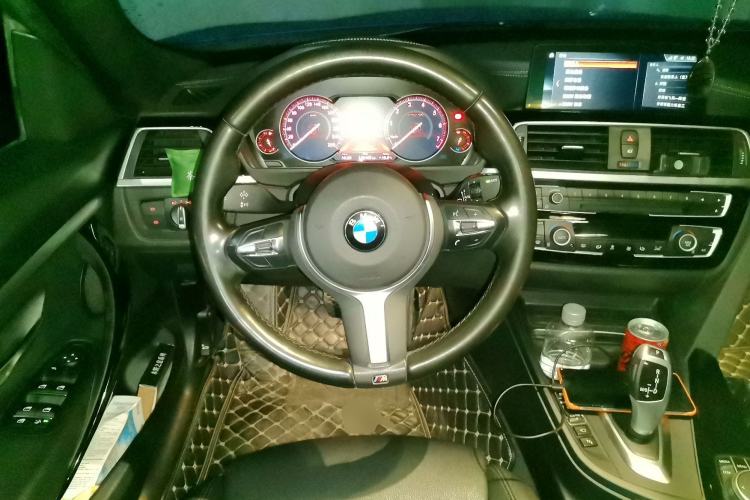 Used BMW 3 Series GT 2019 320i Sport Edition Steering Wheel