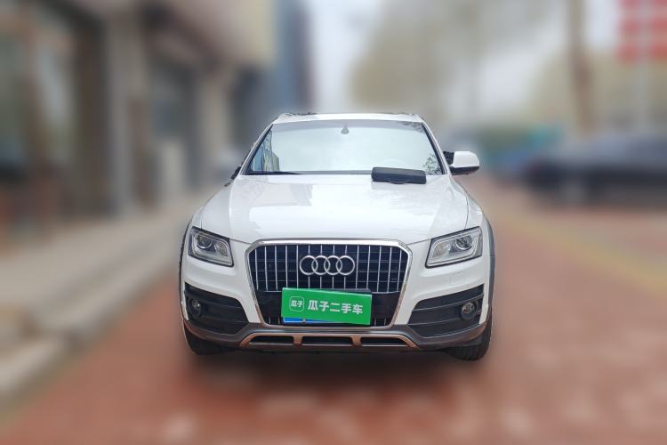 Used Audi Q5 2018 Collector's Edition 40 TFSI Technology Model Front