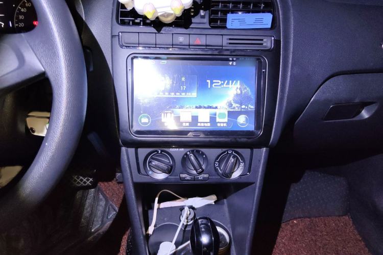 Used Volkswagen Polo 2016 1.4L Automatic Trendy Model Audio And AC Panel