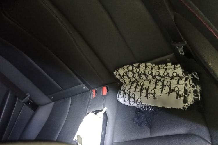 Used BMW 2 Series 2018 220i Convertible Coupe Sports Design Package Left Rear Seat