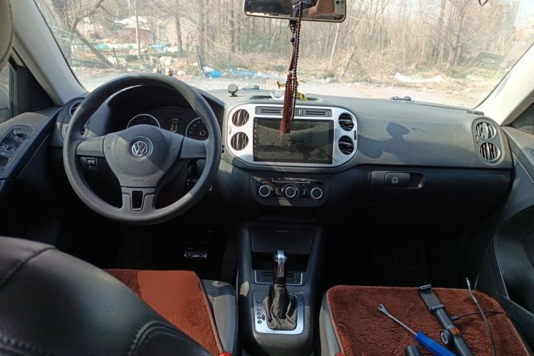 Used Volkswagen Tiguan 2015 1.8TSI Automatic Two-Wheel Drive Trend Edition Center Console