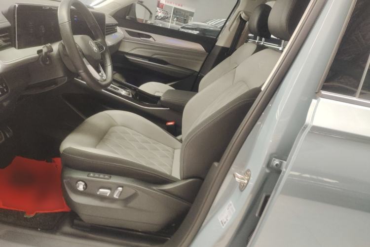 Used Volkswagen Tavendor 2023 380TSI Four-Wheel Drive R-Line Cruise Edition
