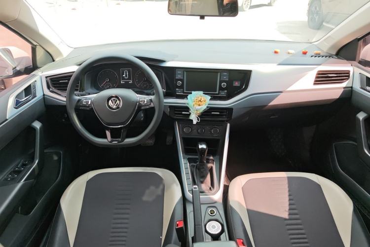 Used Volkswagen Polo 2019 Plus 1.5L Automatic Colorful Technology Edition Interior 7