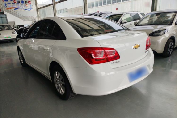 Used Chevrolet Cruze 2015 1.5L Classic SL MT
