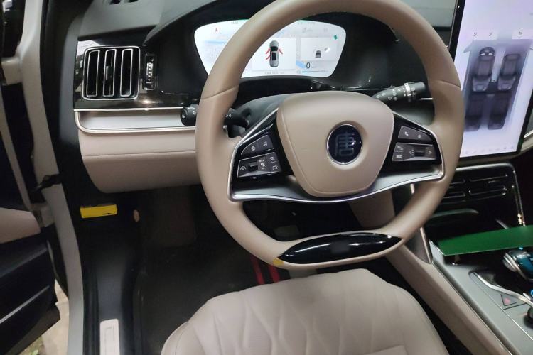 Used BYD Tang New Energy 2024 DM-i Glory Edition 112KM Prestige Model Steering Wheel