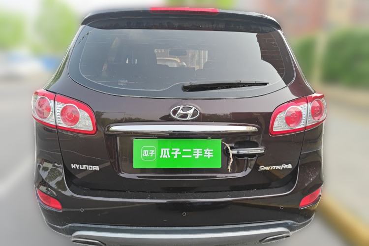 Used Hyundai Santa Fe Classic 2011 2.4 Comfort Edition 7-Seater Two-Wheel Drive