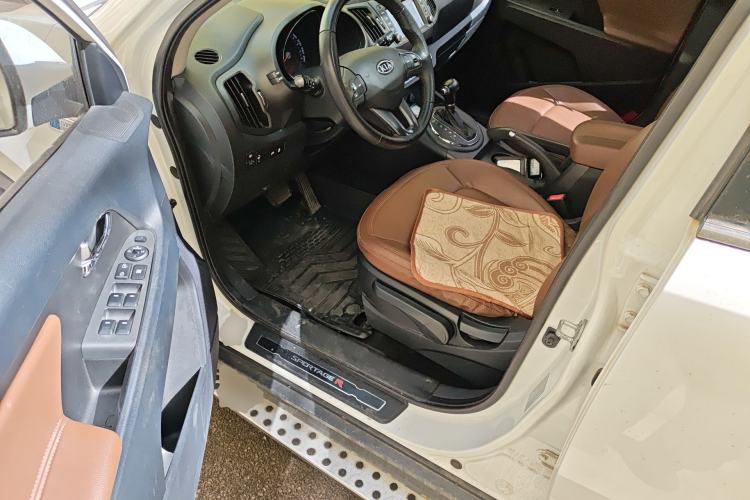 Used Kia Sportage R 2012 2.0L Automatic Two-Wheel Drive GL Trim
