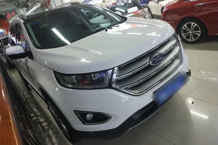 Used Ford Edge 2018 EcoBoost 245 Two-Wheel-Drive Platinum Edition 5 Seats
