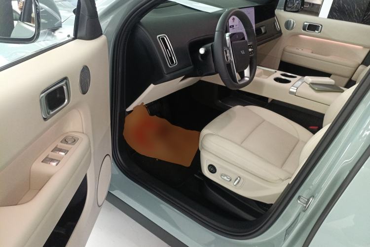 Used Li Auto L6 2025 Pro Smart Refresh Edition Driver Seat