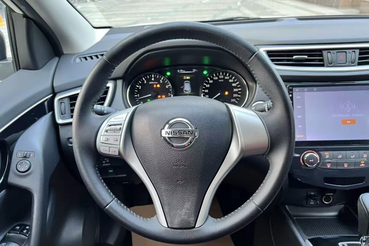 Used Nissan Qashqai 2016 2.0L CVT Luxury Edition Steering Wheel