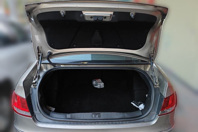 Used Peugeot 408 2011 2.0L Automatic Comfort Edition