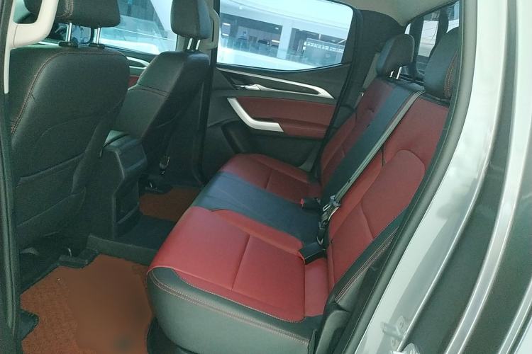 Used SAIC MAXUS Xingji 2023 Starry L 2.0T Diesel Manual 4x4 Elite Edition Long Bed