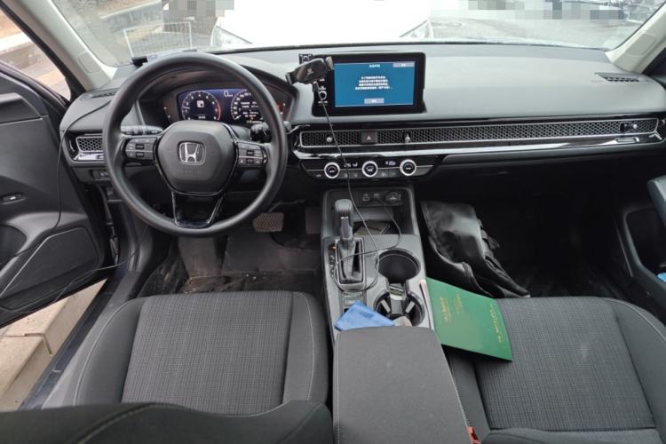 Used Honda Civic 2023 240TURBO CVT Dynamic Edition Interior 2