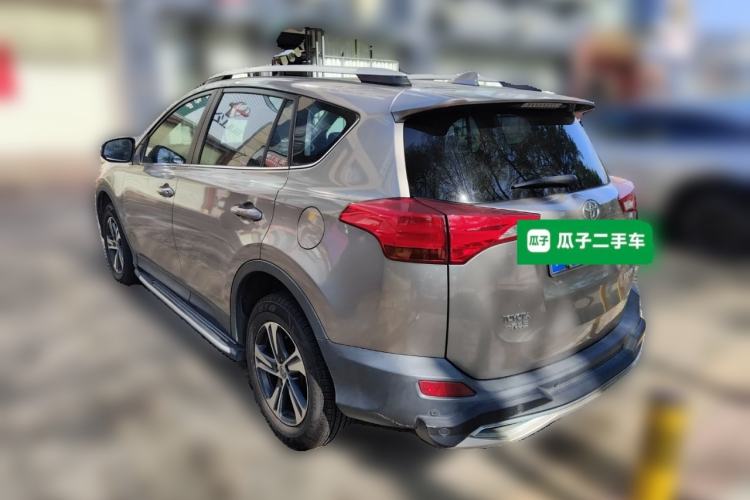 Used Toyota RAV4 2015 2.0L CVT Two-Wheel Drive Fashion Edition
