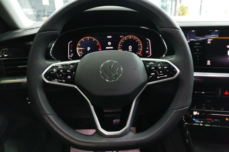 Used Volkswagen Passat 2024 380TSI Starry Dragon Edition
