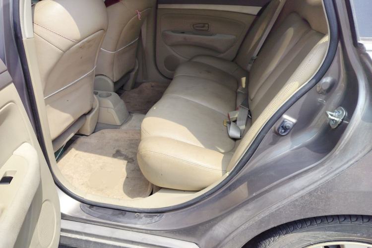 Used Nissan Sylphy 2012 Classic 1.6XE Manual Comfort Edition
