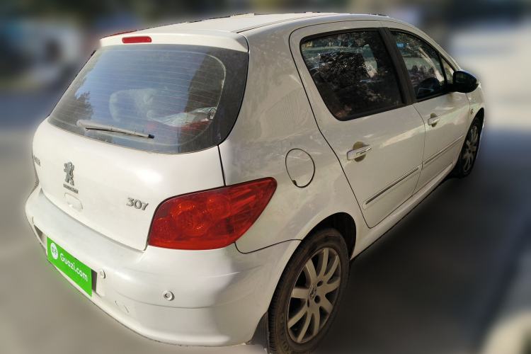 Used Peugeot 307 2013 Hatchback 1.6L Automatic Comfort Edition