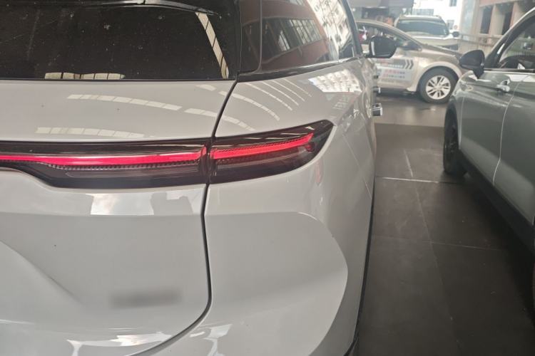 Used Nio ES6 2023 75 kWh Right Rear Taillight