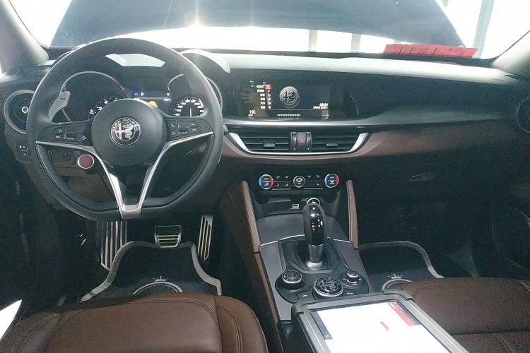 Used Alfa Romeo Stelvio 2019 2.0T 280HP Black Package Limited Edition