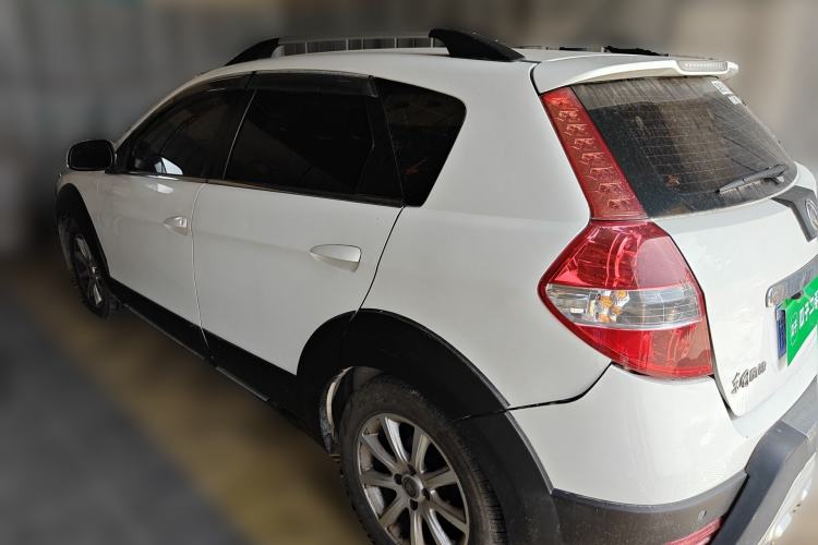 Used Dongfeng Aeolus H30 2014 CROSS 1.5L Automatic Zunyi Model