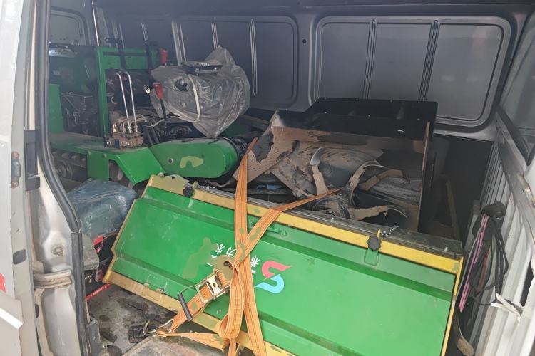 Used Ford Classic Transit 2013 2.8T Diesel Ice White Logistics Vehicle Long Wheelbase Mid-Roof Design – JX493ZLQ4
