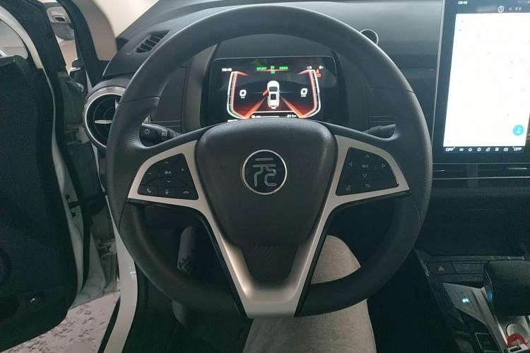 Used BYD Yuan New Energy 2019 EV360 Smart Connect Luxurious Model