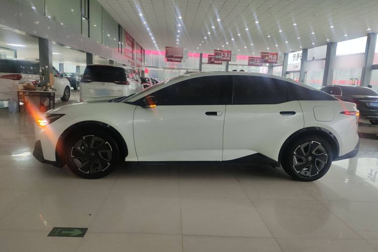 Used Toyota bZ3 2023 517 km Elite PRO
