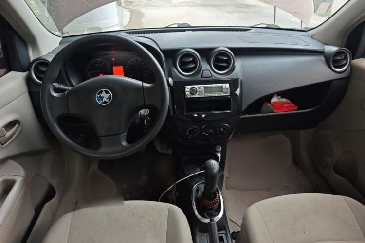 Used Venucia R30 2014 1.2L Manual Enjoyment Edition
