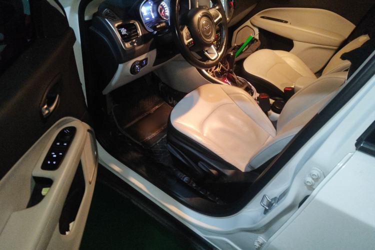 Used Jeep Compass 2017 200T Automatic Family Edition
