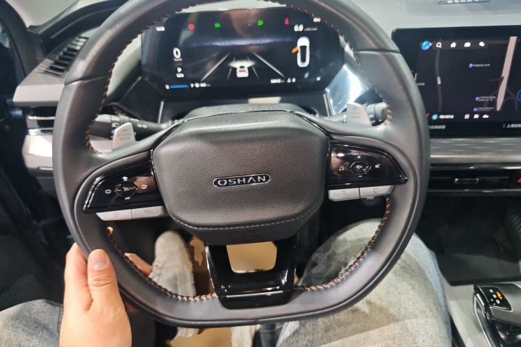 Used Oshan Z6 2023 Blue Whale 1.5T DCT Smart-Led City Edition
