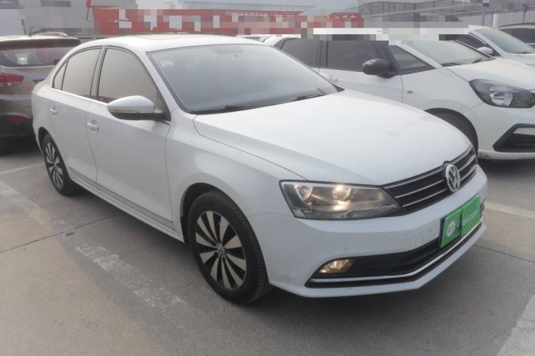 Used Volkswagen Sagitar 2018 280TSI DSG Comfort Model Front Right 45 Deg